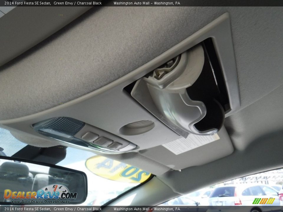 2014 Ford Fiesta SE Sedan Green Envy / Charcoal Black Photo #19