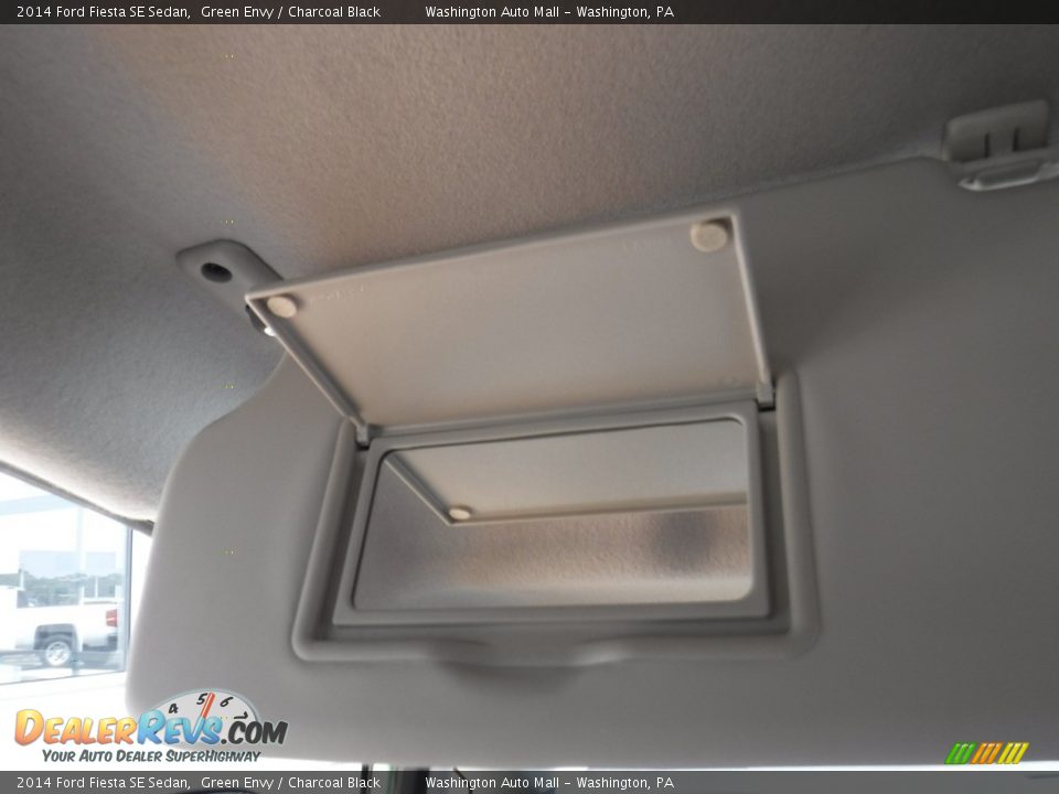 2014 Ford Fiesta SE Sedan Green Envy / Charcoal Black Photo #21