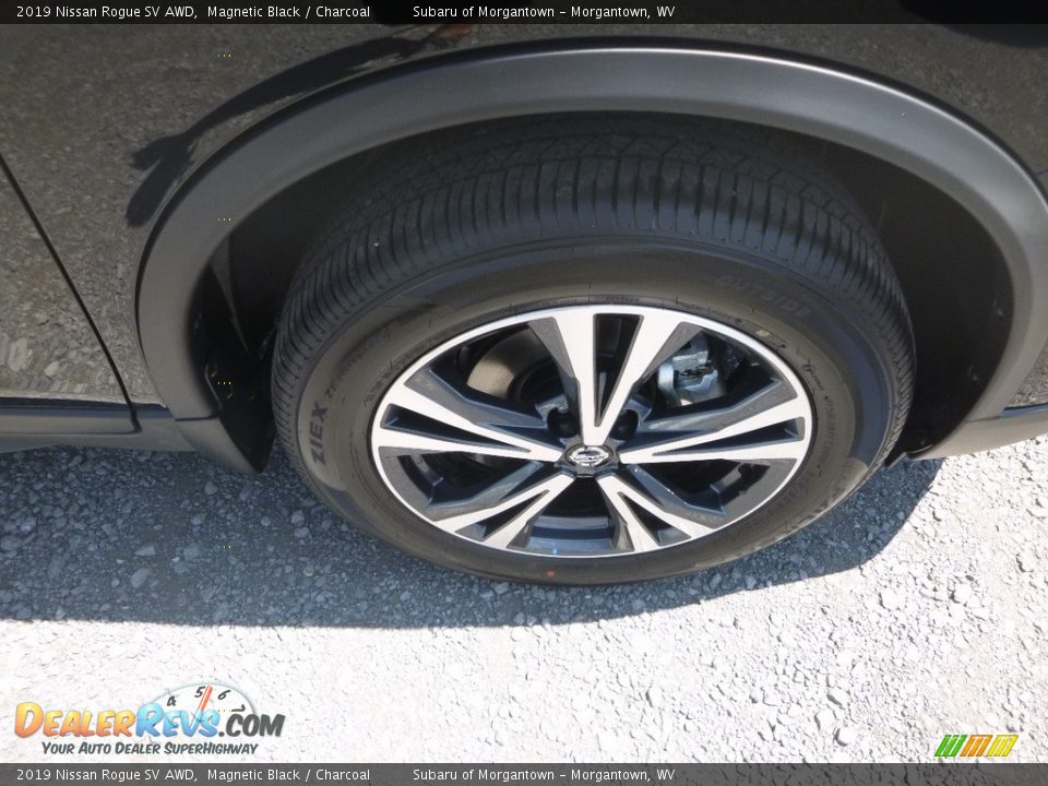 2019 Nissan Rogue SV AWD Magnetic Black / Charcoal Photo #2