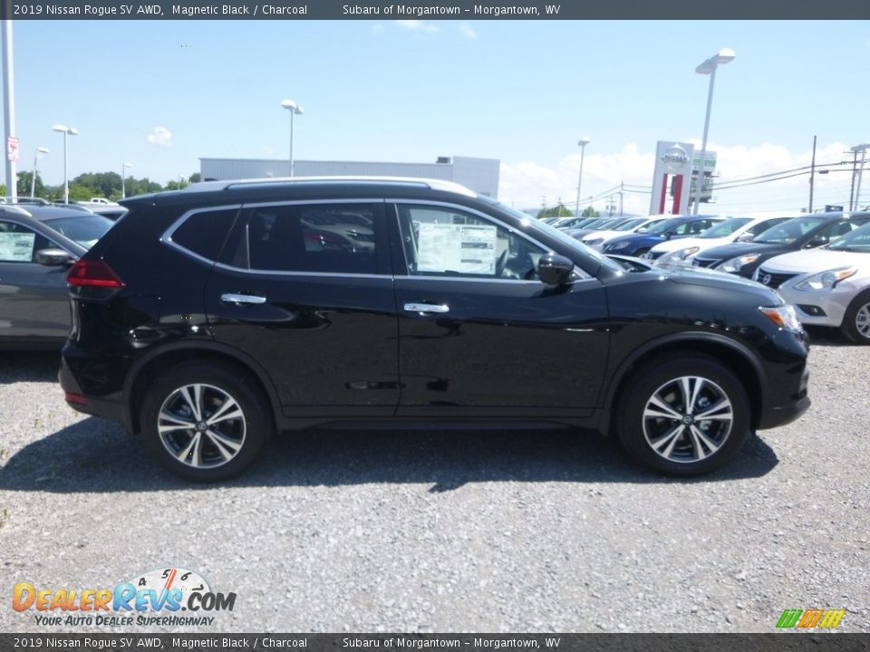 2019 Nissan Rogue SV AWD Magnetic Black / Charcoal Photo #3