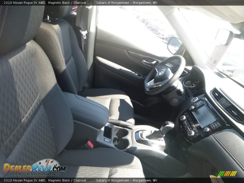 2019 Nissan Rogue SV AWD Magnetic Black / Charcoal Photo #10