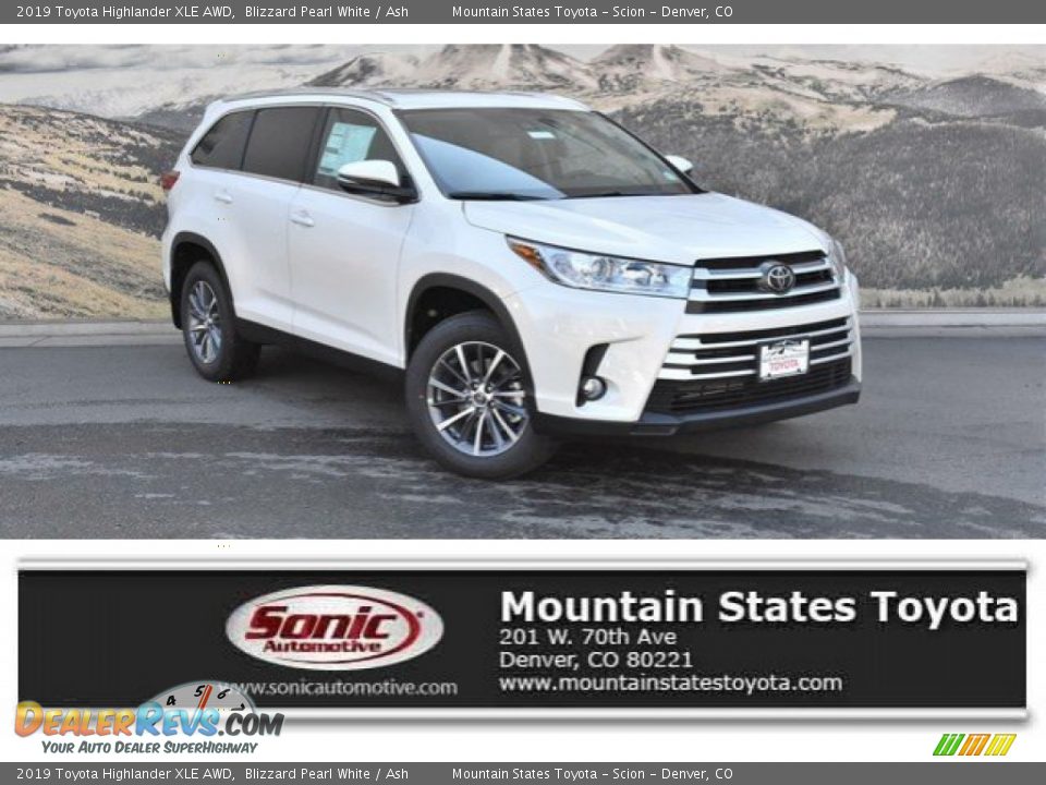 2019 Toyota Highlander XLE AWD Blizzard Pearl White / Ash Photo #1