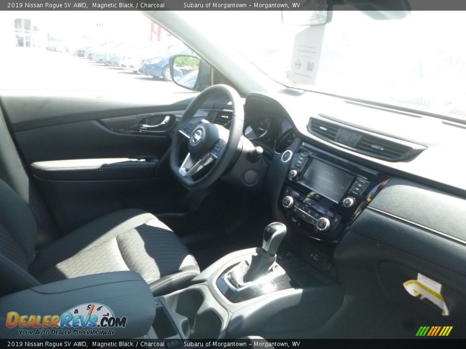 2019 Nissan Rogue SV AWD Magnetic Black / Charcoal Photo #11