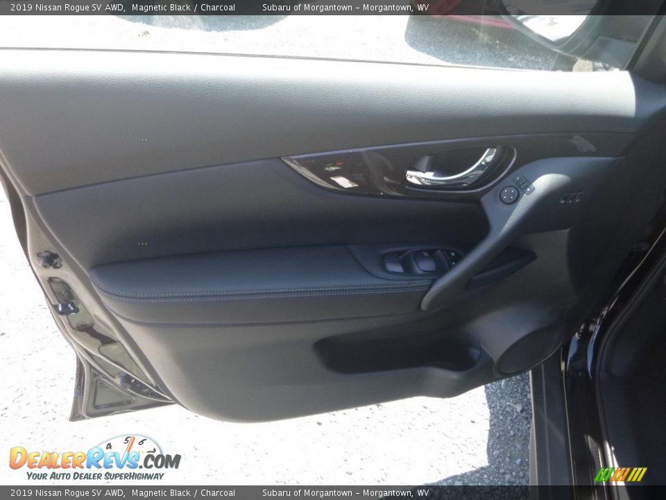 2019 Nissan Rogue SV AWD Magnetic Black / Charcoal Photo #13