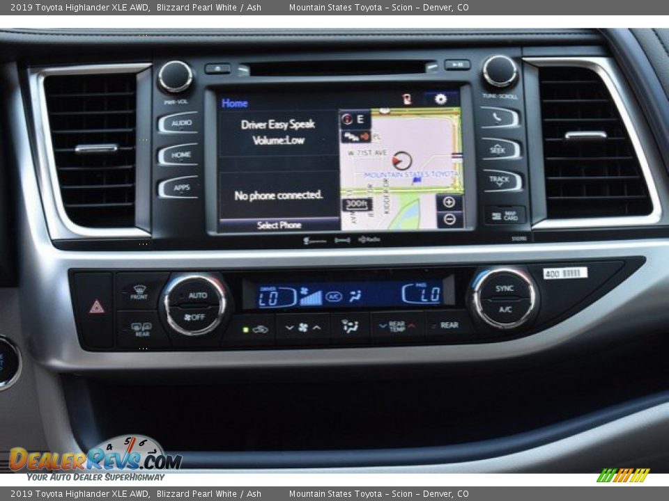 2019 Toyota Highlander XLE AWD Blizzard Pearl White / Ash Photo #9