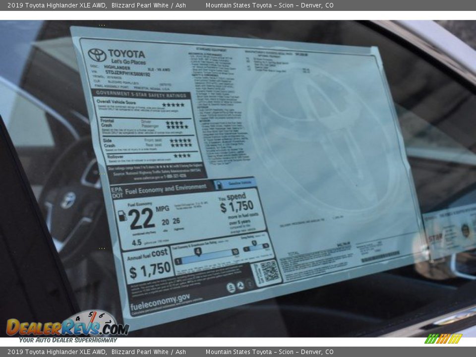 2019 Toyota Highlander XLE AWD Blizzard Pearl White / Ash Photo #12