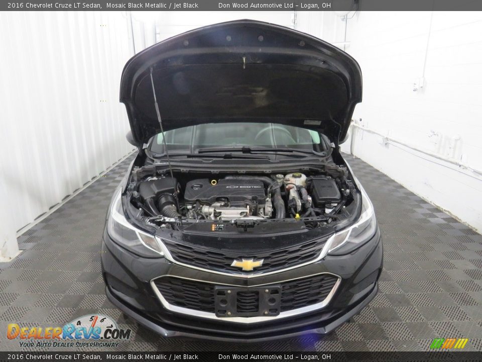 2016 Chevrolet Cruze LT Sedan Mosaic Black Metallic / Jet Black Photo #6