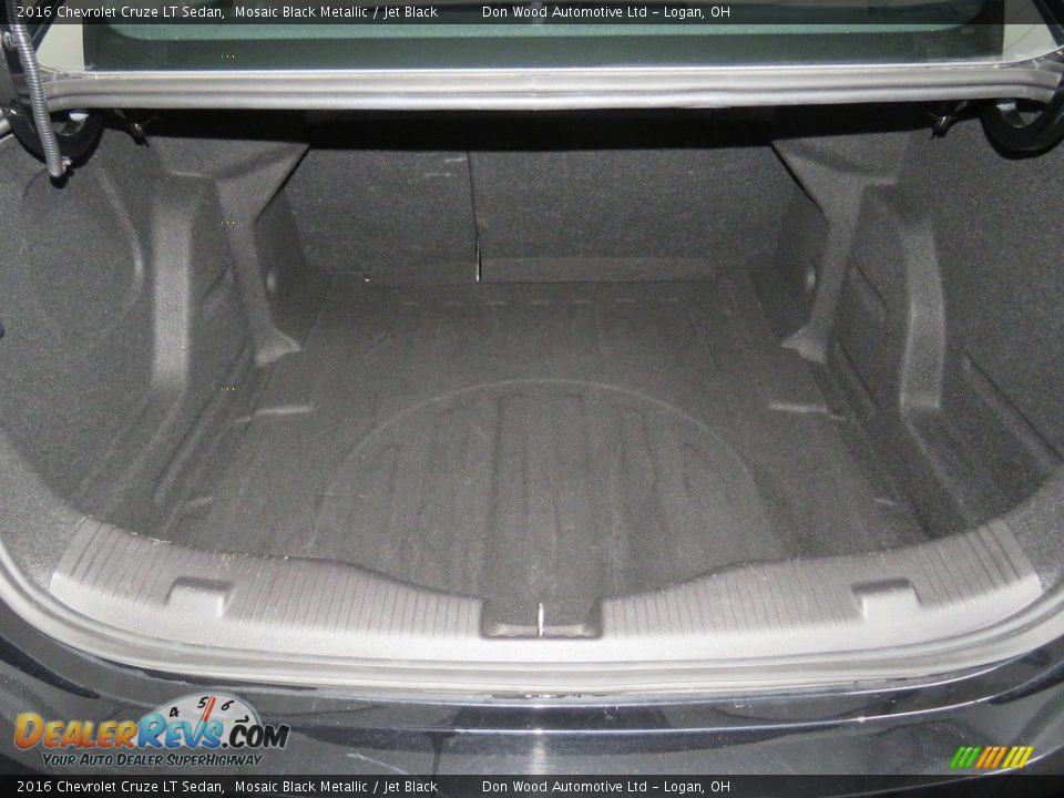 2016 Chevrolet Cruze LT Sedan Mosaic Black Metallic / Jet Black Photo #14