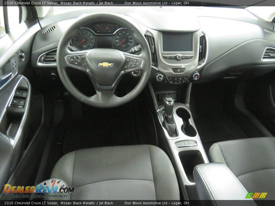 2016 Chevrolet Cruze LT Sedan Mosaic Black Metallic / Jet Black Photo #25
