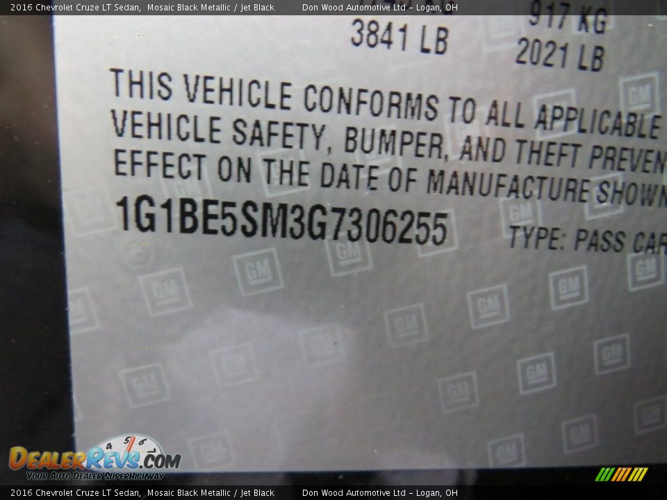 2016 Chevrolet Cruze LT Sedan Mosaic Black Metallic / Jet Black Photo #32