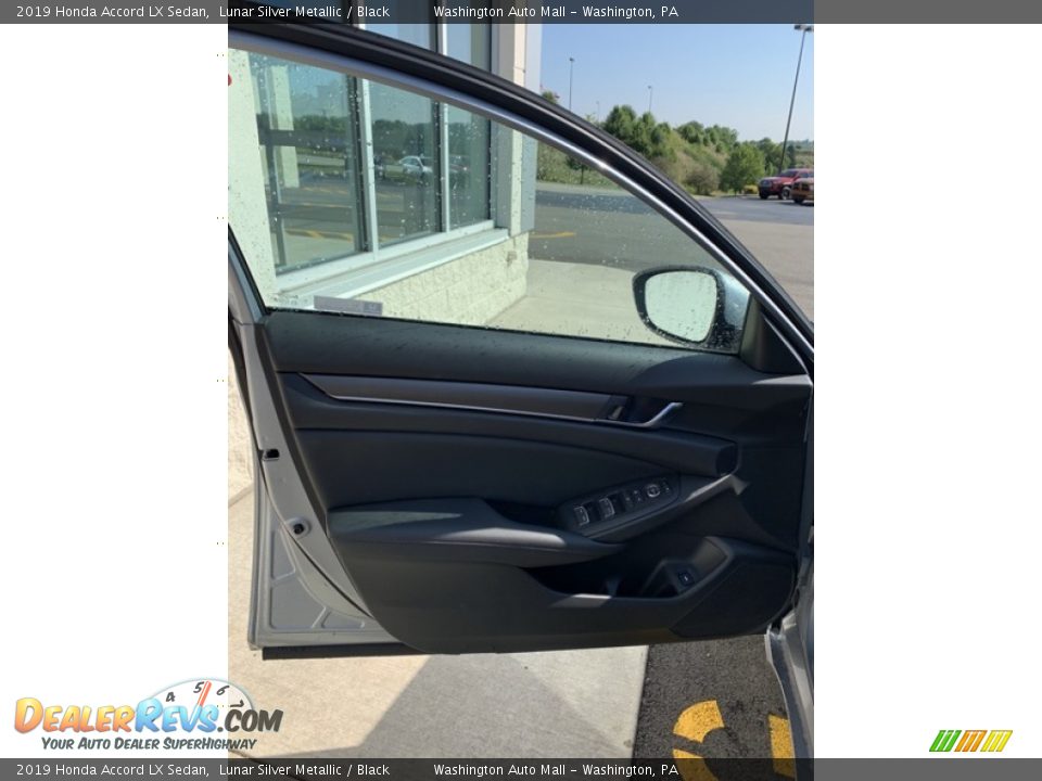2019 Honda Accord LX Sedan Lunar Silver Metallic / Black Photo #10