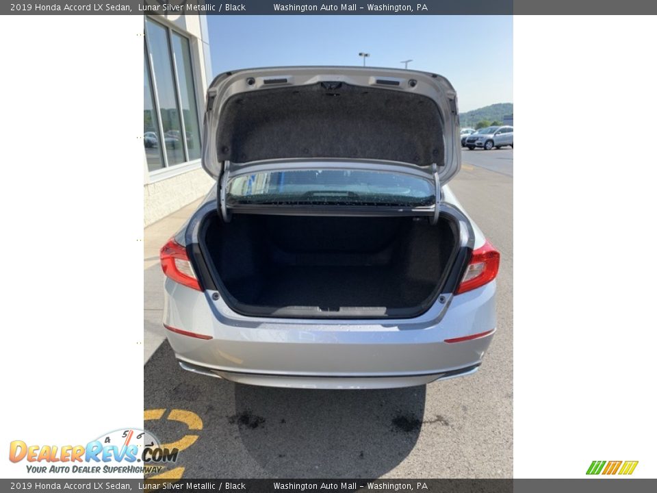 2019 Honda Accord LX Sedan Lunar Silver Metallic / Black Photo #20