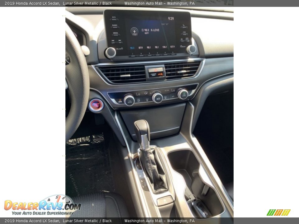 2019 Honda Accord LX Sedan Lunar Silver Metallic / Black Photo #30