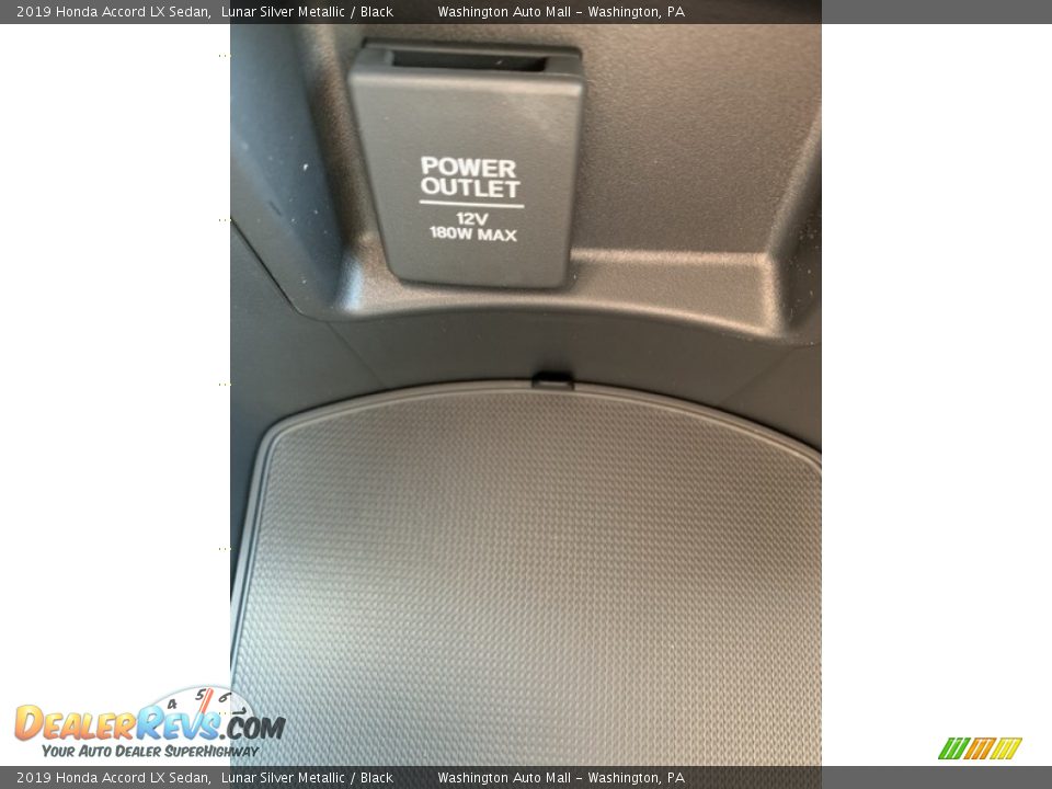2019 Honda Accord LX Sedan Lunar Silver Metallic / Black Photo #36