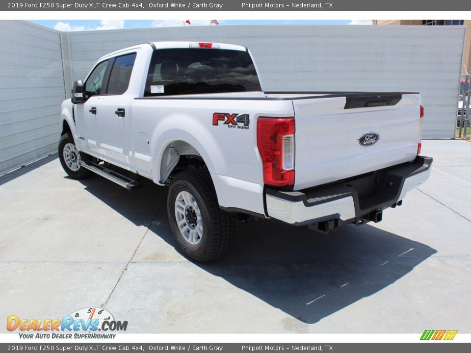 2019 Ford F250 Super Duty XLT Crew Cab 4x4 Oxford White / Earth Gray Photo #6