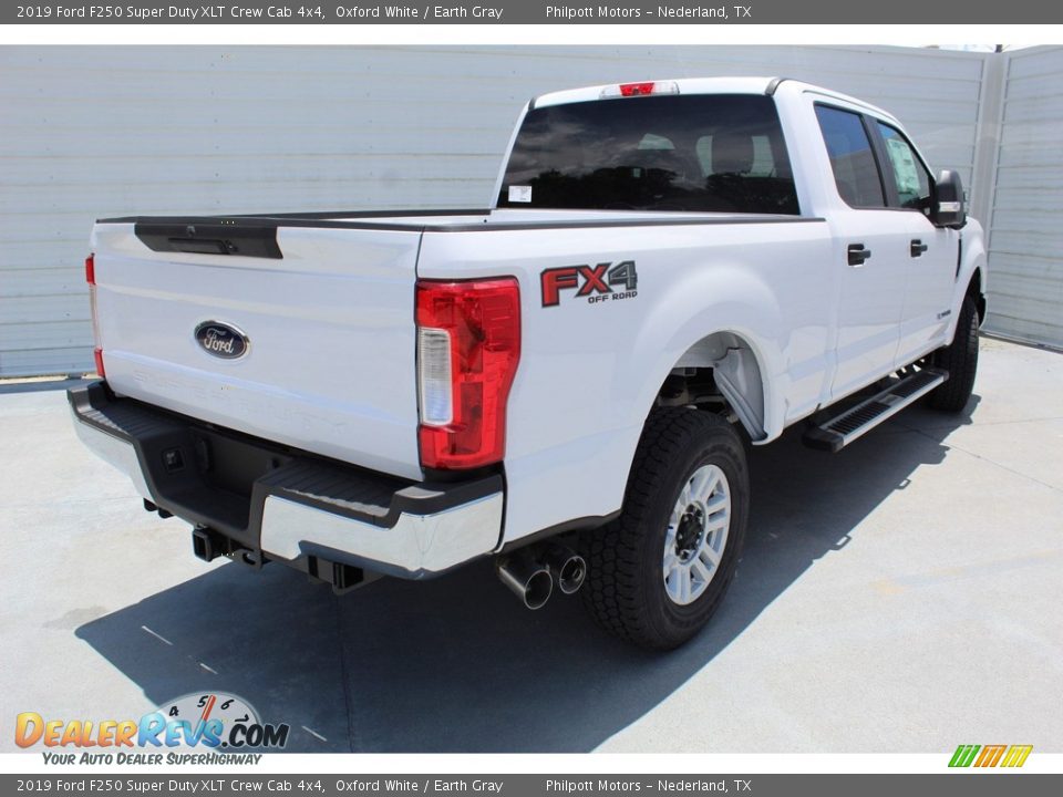 2019 Ford F250 Super Duty XLT Crew Cab 4x4 Oxford White / Earth Gray Photo #8