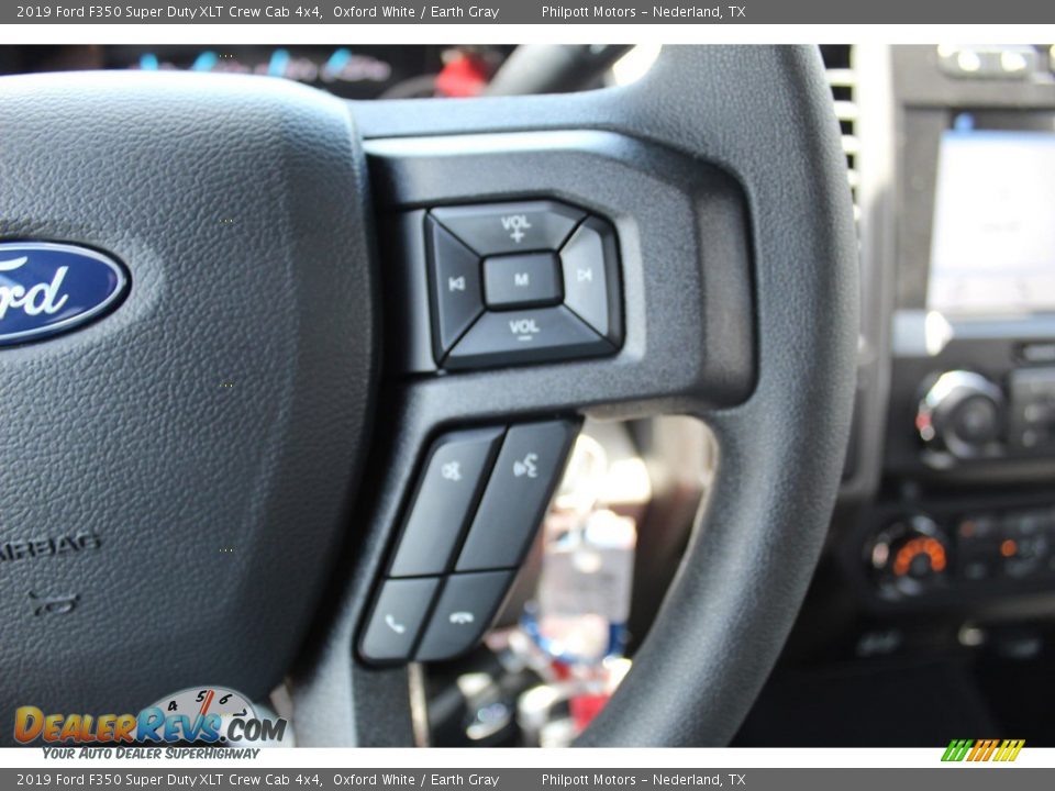 2019 Ford F350 Super Duty XLT Crew Cab 4x4 Oxford White / Earth Gray Photo #13