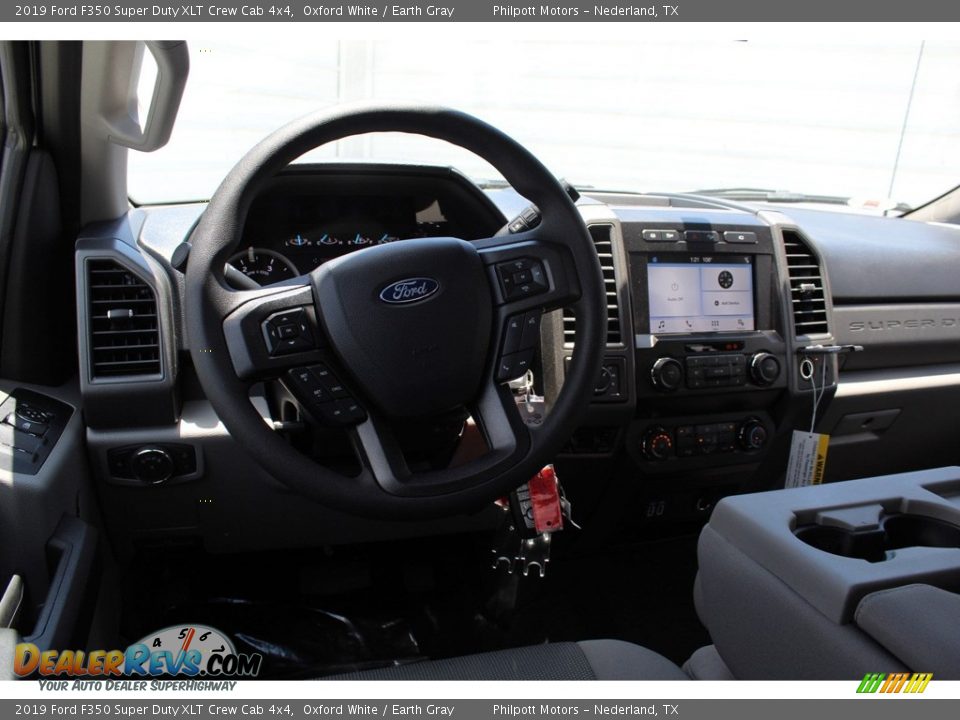 2019 Ford F350 Super Duty XLT Crew Cab 4x4 Oxford White / Earth Gray Photo #21