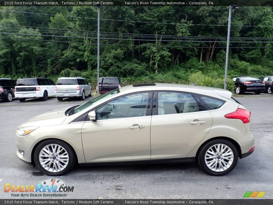 2016 Ford Focus Titanium Hatch Tectonic / Medium Soft Ceramic Photo #7