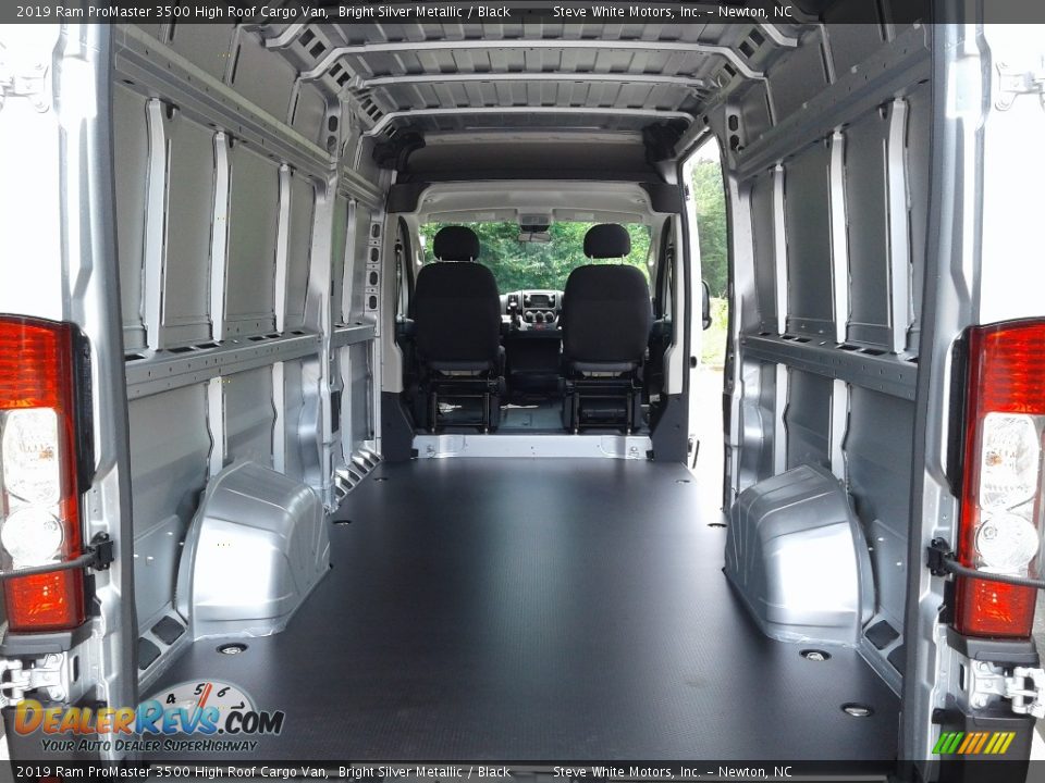 2019 Ram ProMaster 3500 High Roof Cargo Van Bright Silver Metallic / Black Photo #10