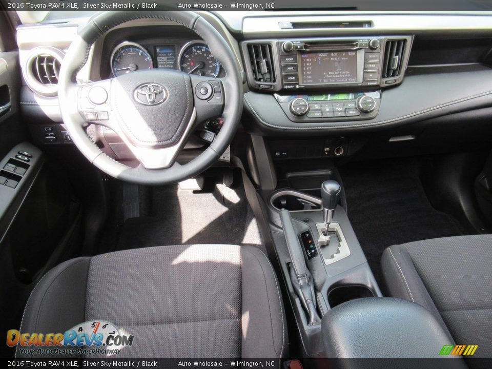 2016 Toyota RAV4 XLE Silver Sky Metallic / Black Photo #16