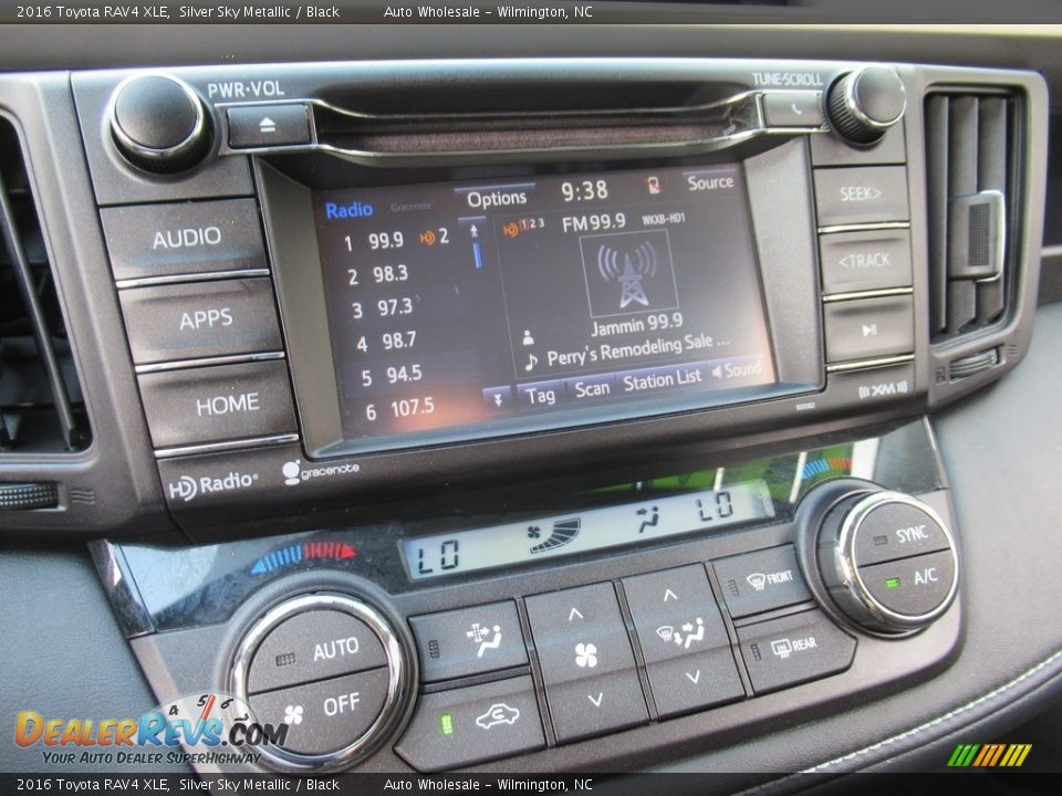 2016 Toyota RAV4 XLE Silver Sky Metallic / Black Photo #18