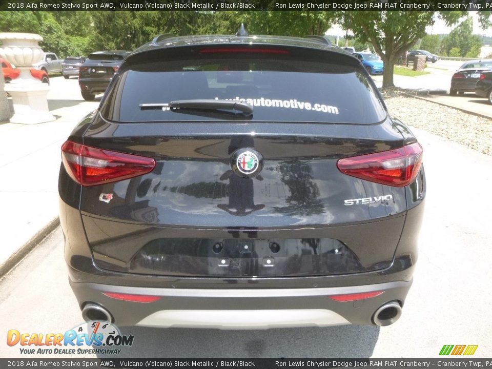 2018 Alfa Romeo Stelvio Sport AWD Vulcano (Volcano) Black Metallic / Black/Black Photo #8