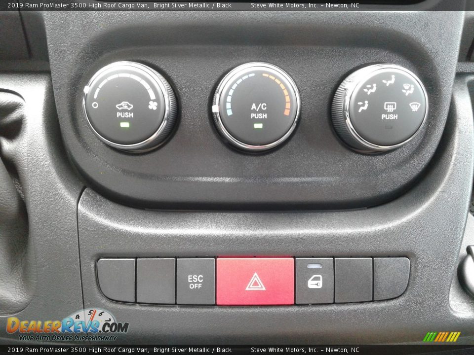 2019 Ram ProMaster 3500 High Roof Cargo Van Bright Silver Metallic / Black Photo #21