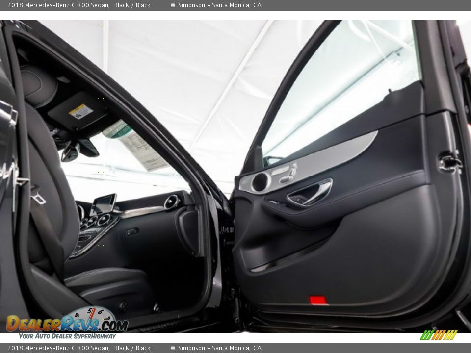2018 Mercedes-Benz C 300 Sedan Black / Black Photo #32
