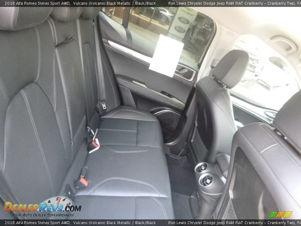 2018 Alfa Romeo Stelvio Sport AWD Vulcano (Volcano) Black Metallic / Black/Black Photo #10