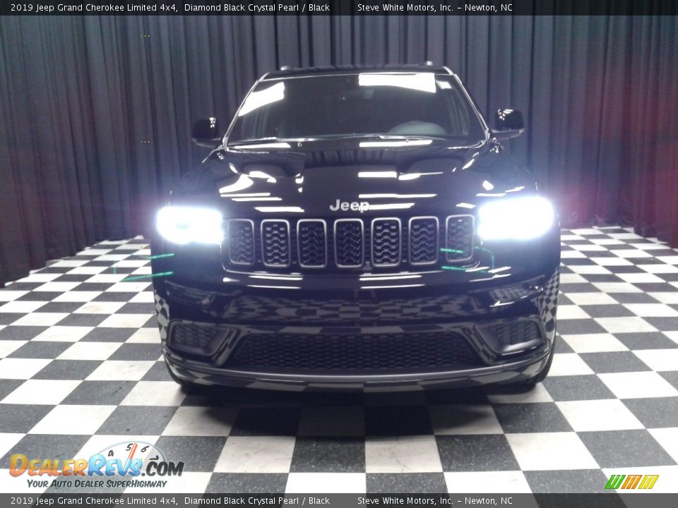 2019 Jeep Grand Cherokee Limited 4x4 Diamond Black Crystal Pearl / Black Photo #3