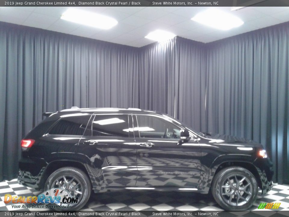 2019 Jeep Grand Cherokee Limited 4x4 Diamond Black Crystal Pearl / Black Photo #5