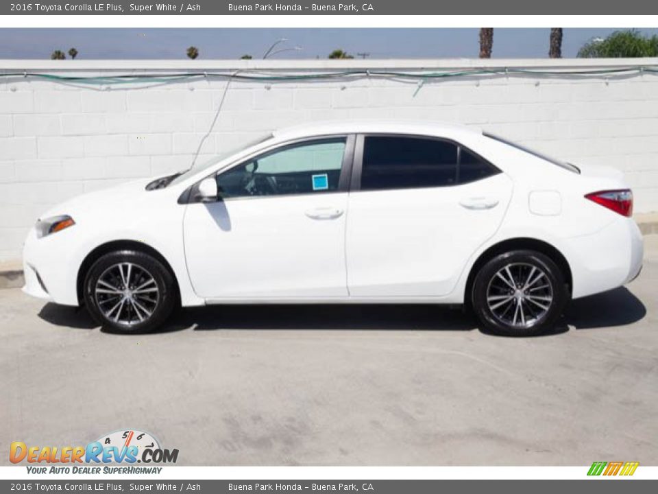 2016 Toyota Corolla LE Plus Super White / Ash Photo #8