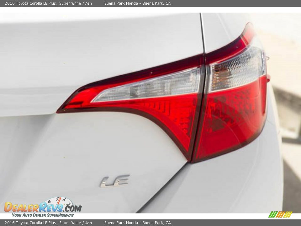 2016 Toyota Corolla LE Plus Super White / Ash Photo #11
