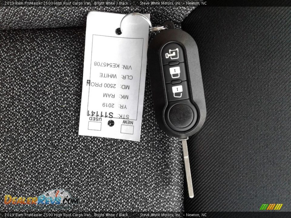 2019 Ram ProMaster 2500 High Roof Cargo Van Bright White / Black Photo #23