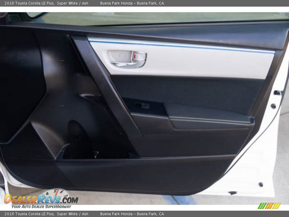 2016 Toyota Corolla LE Plus Super White / Ash Photo #31