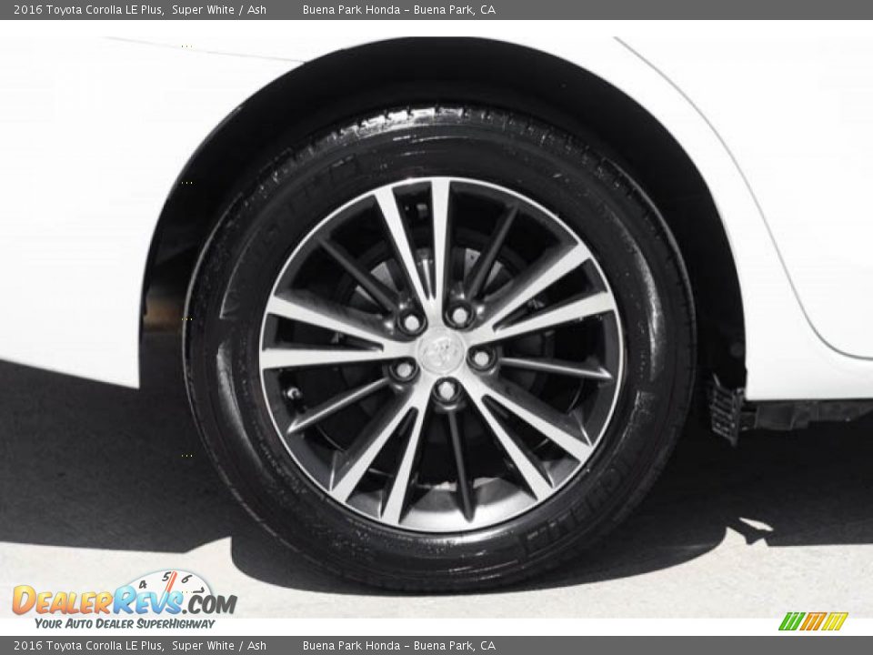 2016 Toyota Corolla LE Plus Super White / Ash Photo #33