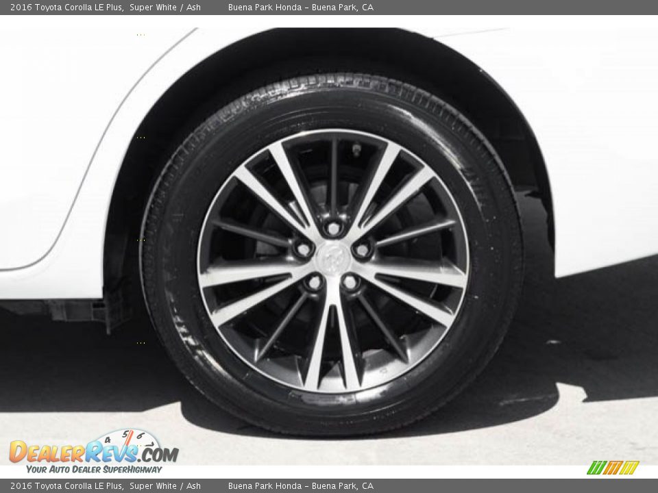 2016 Toyota Corolla LE Plus Super White / Ash Photo #35
