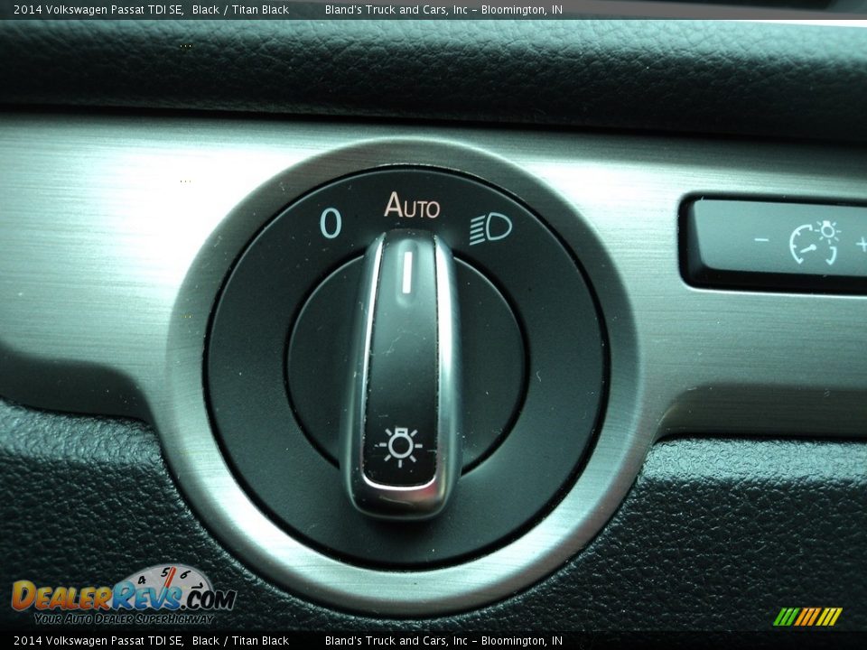 2014 Volkswagen Passat TDI SE Black / Titan Black Photo #12