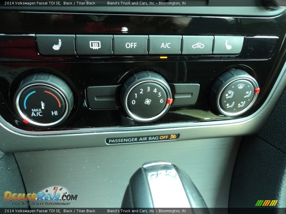 2014 Volkswagen Passat TDI SE Black / Titan Black Photo #22