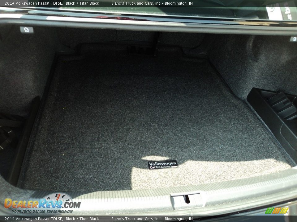 2014 Volkswagen Passat TDI SE Black / Titan Black Photo #30