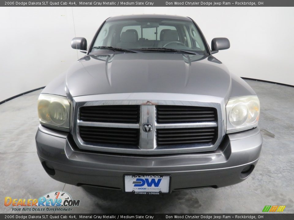 2006 Dodge Dakota SLT Quad Cab 4x4 Mineral Gray Metallic / Medium Slate Gray Photo #5