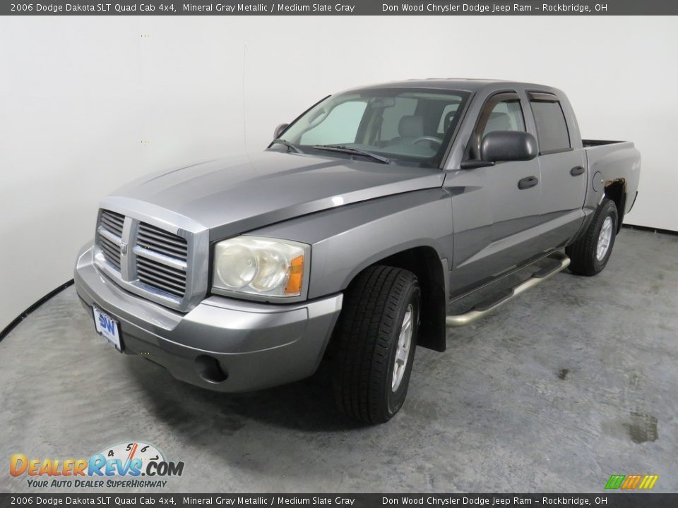 2006 Dodge Dakota SLT Quad Cab 4x4 Mineral Gray Metallic / Medium Slate Gray Photo #8