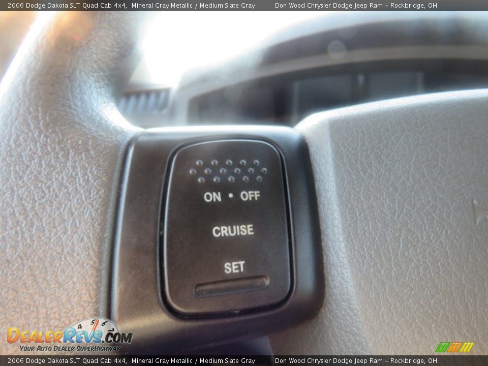 2006 Dodge Dakota SLT Quad Cab 4x4 Mineral Gray Metallic / Medium Slate Gray Photo #20