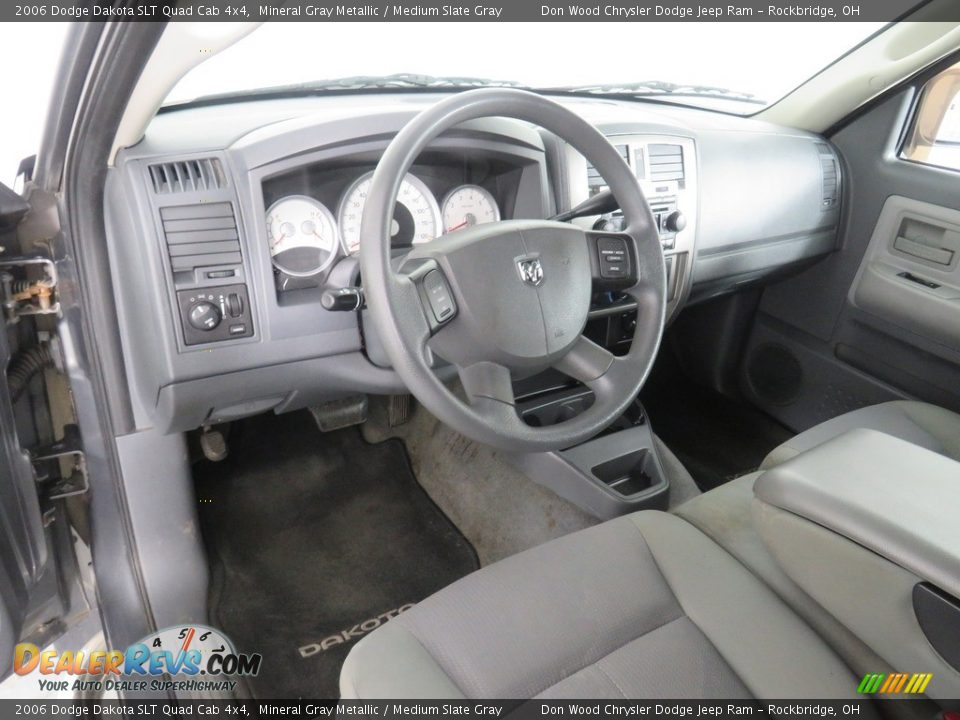 2006 Dodge Dakota SLT Quad Cab 4x4 Mineral Gray Metallic / Medium Slate Gray Photo #26