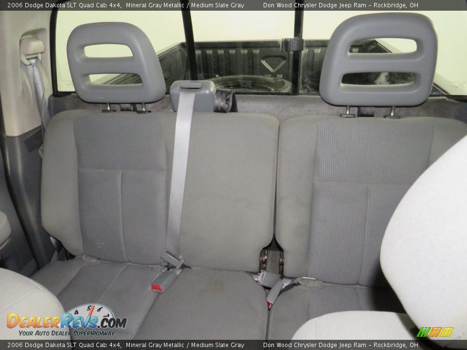 2006 Dodge Dakota SLT Quad Cab 4x4 Mineral Gray Metallic / Medium Slate Gray Photo #27