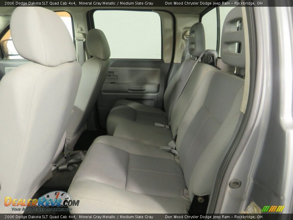2006 Dodge Dakota SLT Quad Cab 4x4 Mineral Gray Metallic / Medium Slate Gray Photo #29