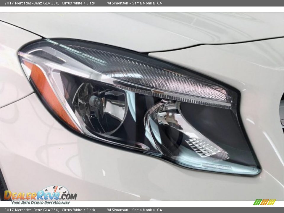 2017 Mercedes-Benz GLA 250 Cirrus White / Black Photo #32
