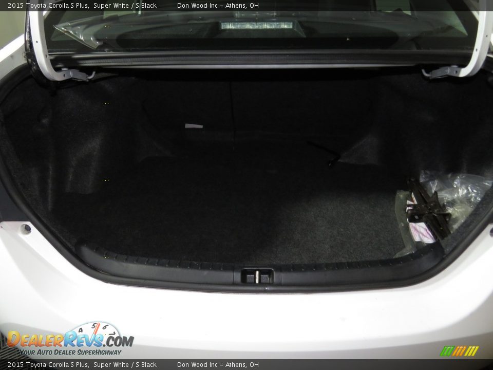 2015 Toyota Corolla S Plus Super White / S Black Photo #12