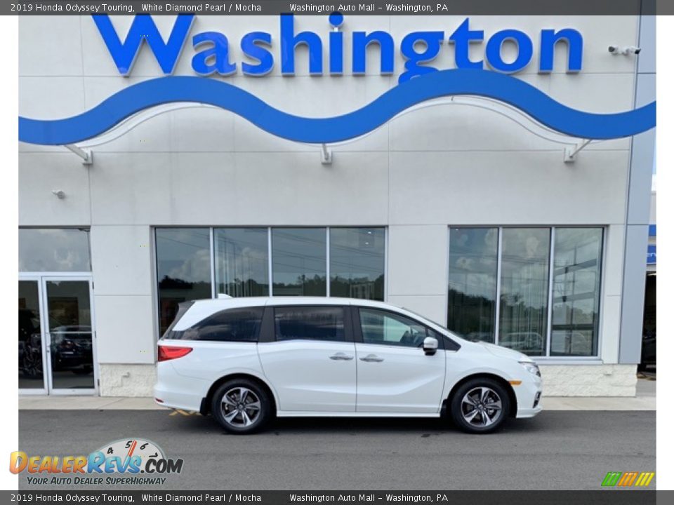 2019 Honda Odyssey Touring White Diamond Pearl / Mocha Photo #1